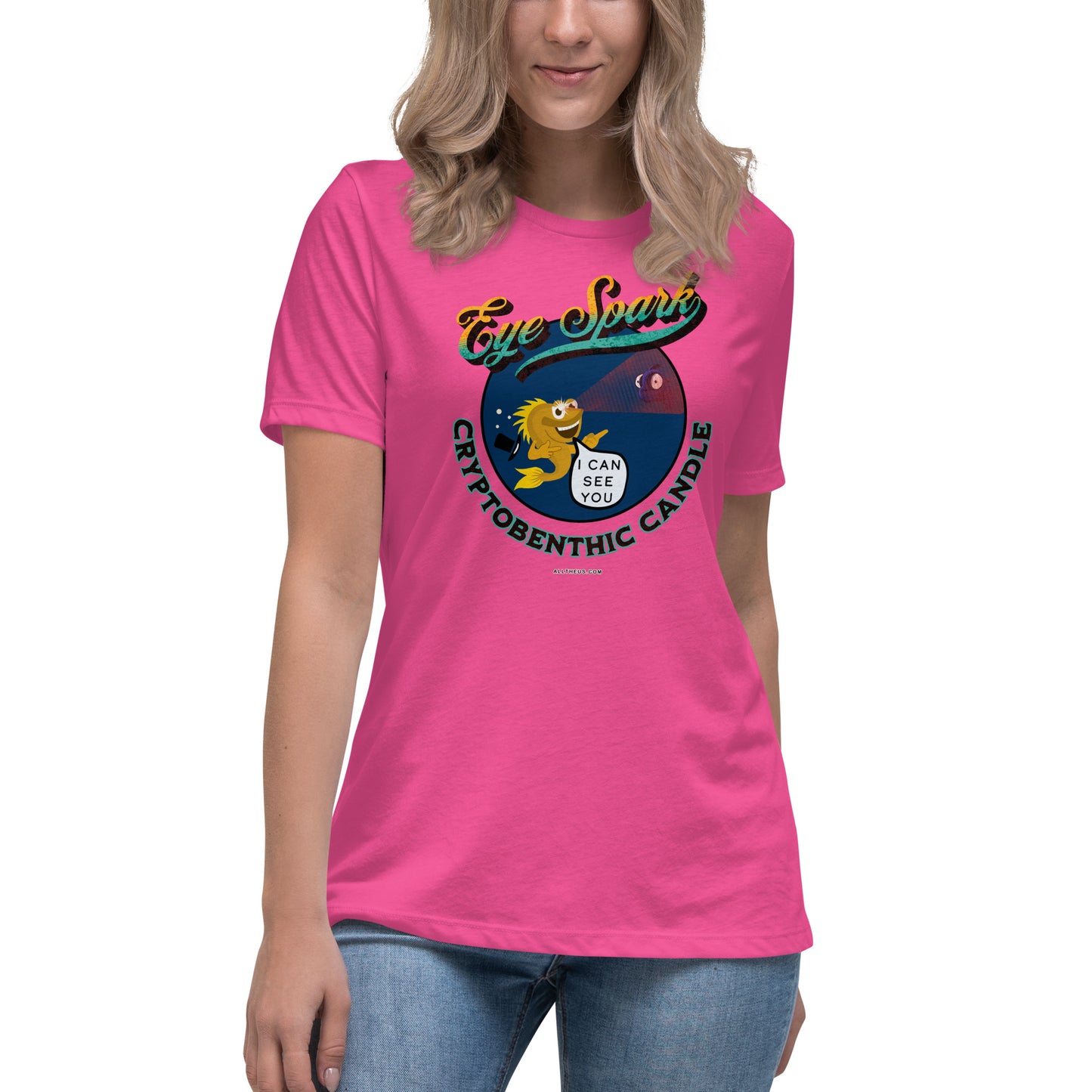 Women's Relaxed T-Shirt - A Top Hat & A Triplefin Eye Twinkle?